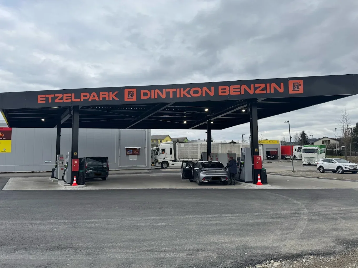 Tankstelle Dintikon AG
